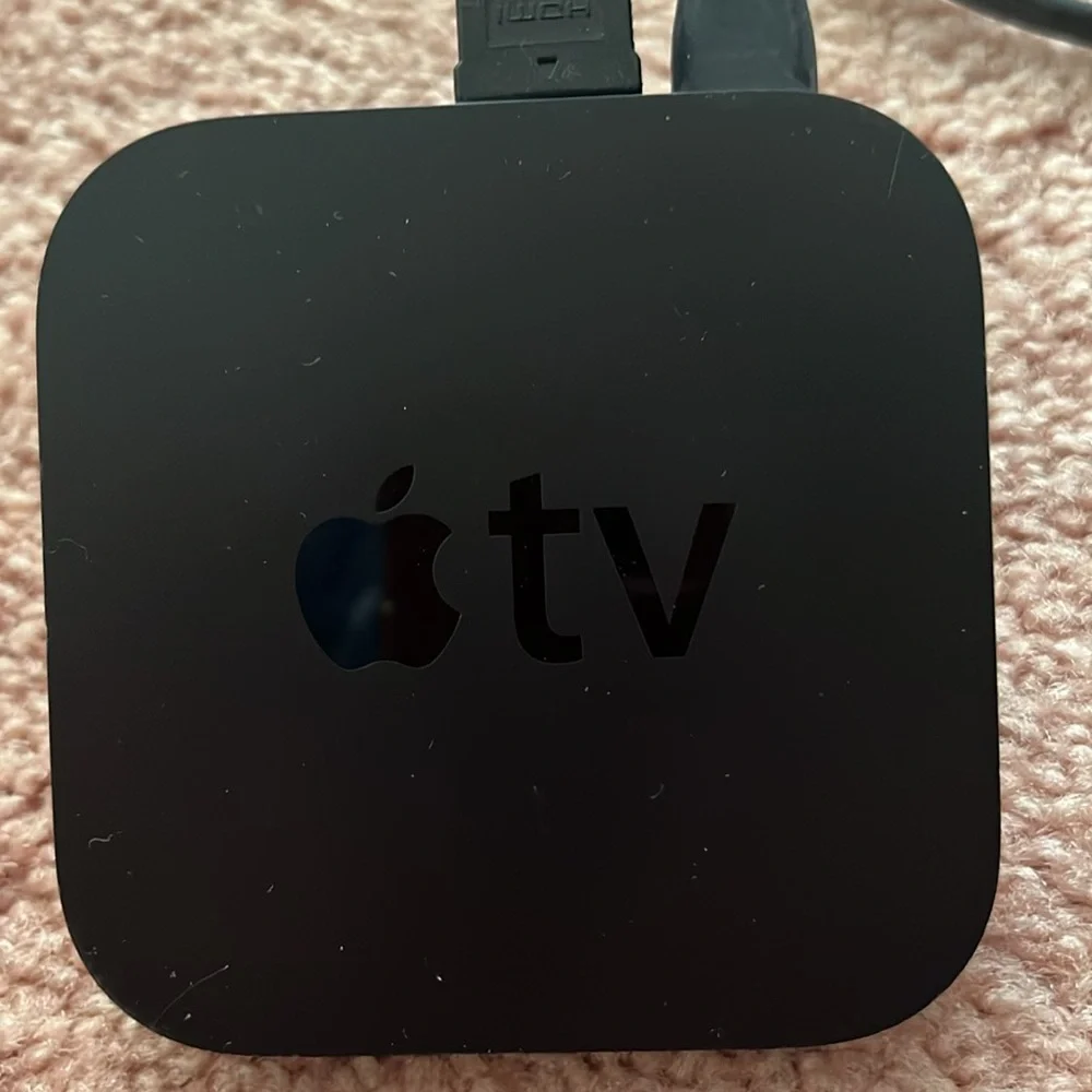 Apple TV🍎 Model A1469 With Controller and Cords